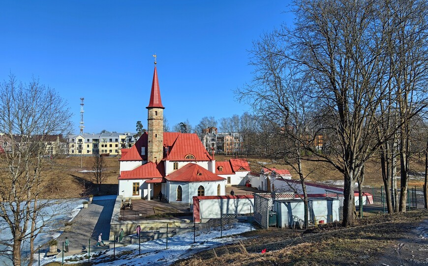 Гатчина на выходные: дворцы, парки, архитектура улиц этой весной — обзорная прогулка от туриста