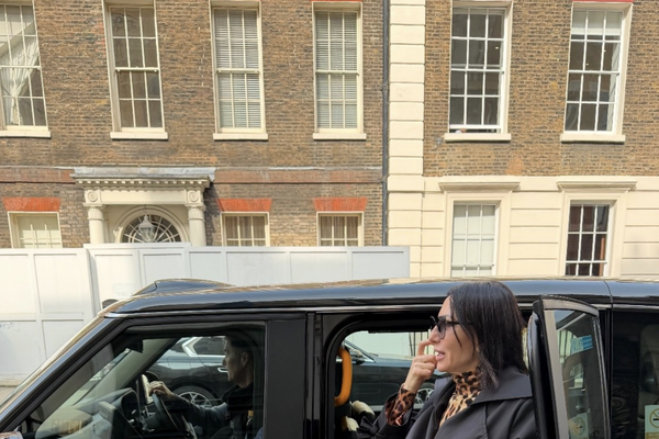 alika_smekhova/Instagram   📷