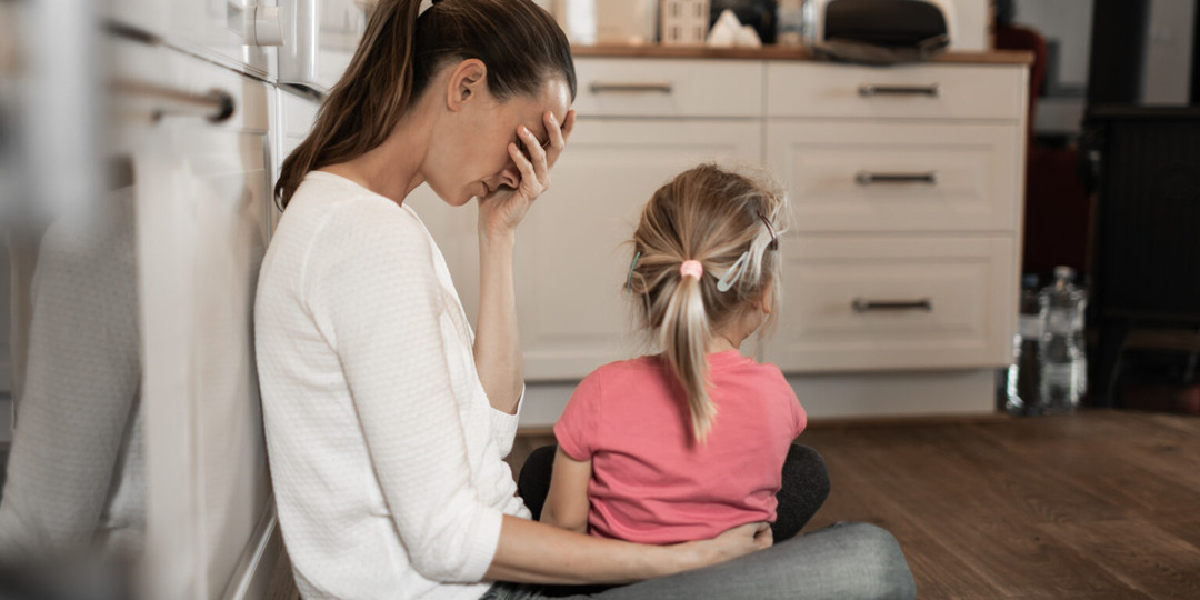 Ушла жена с ребенком, как с ней общаться?