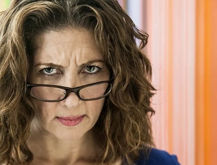 «Ты моему Сереженьке не ровня», — сказала его мама, даже не поздоровавшись толком. А он… он просто стоял рядом и молчал.