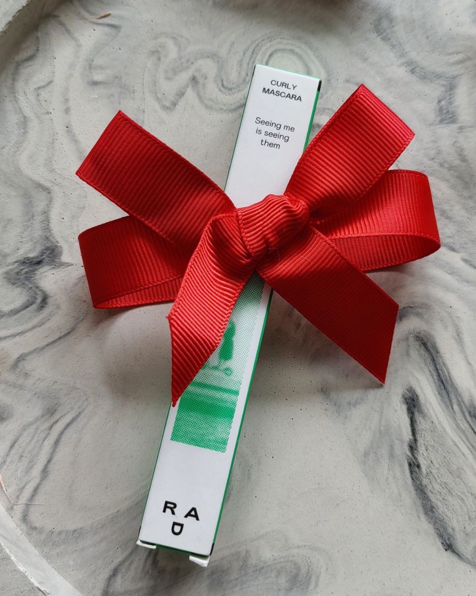 Тушь от бренда "RAD" 