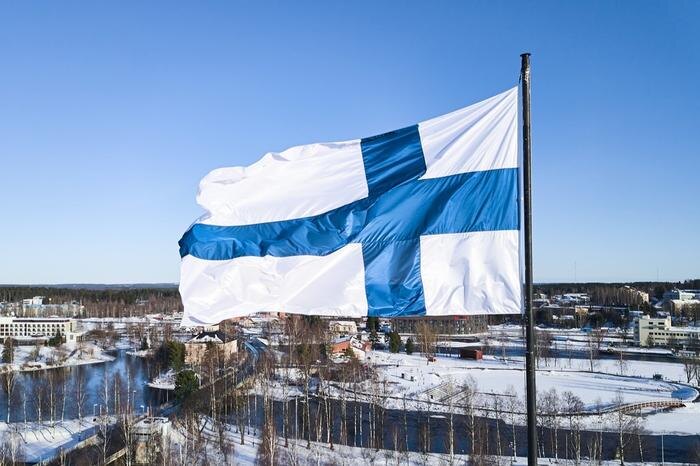 Обложка © Shutterstock / FOTODOM / Lev_Karavanov