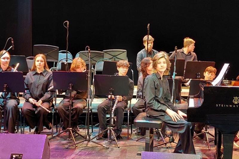    Фото пресс-службы АО СЗ «РСГ-Академическое». Оркестр «АртДжаз»