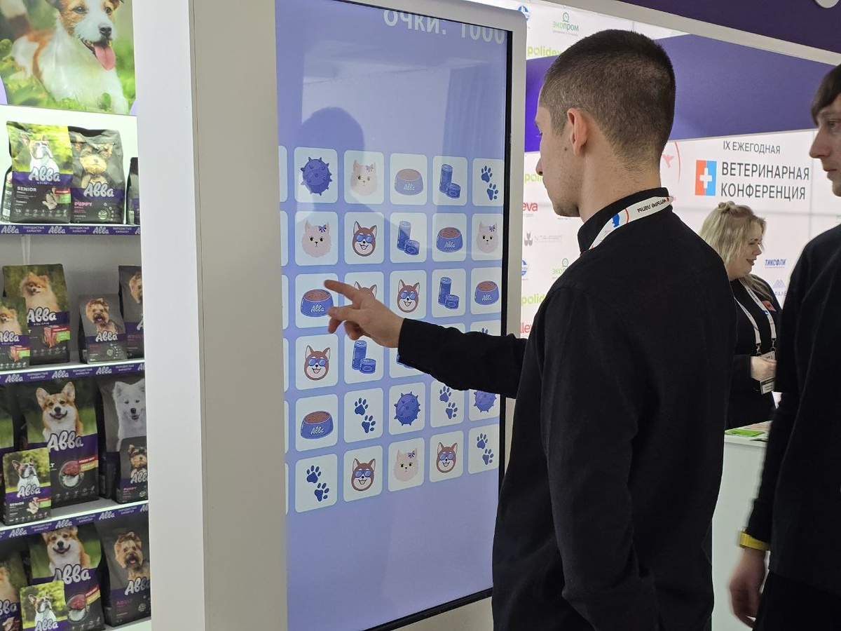 Интерактивные сенсорные киоски Oblivion Respect для выставок и музеев 