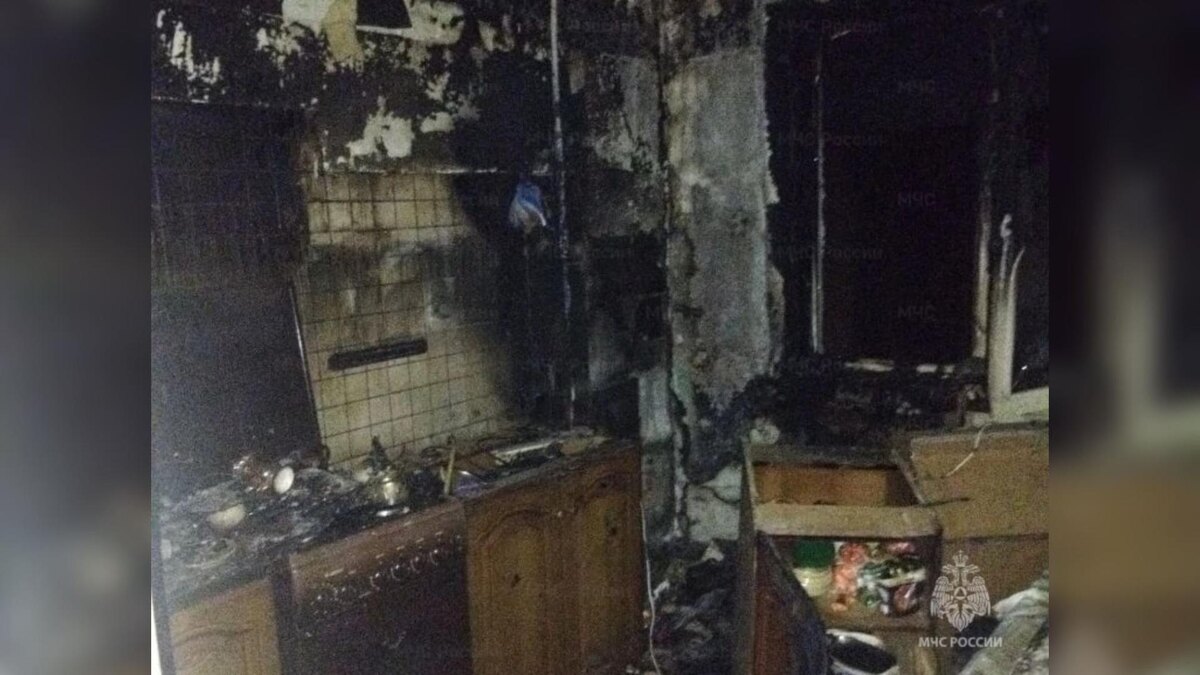    В Железногорске Курской области сегодня ночью сгорела кухня МКД