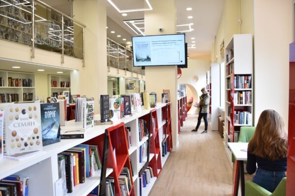 Современные петербургские библиотеки выглядят так. Фото: сайт «Библиотеки Петроградской стороны»