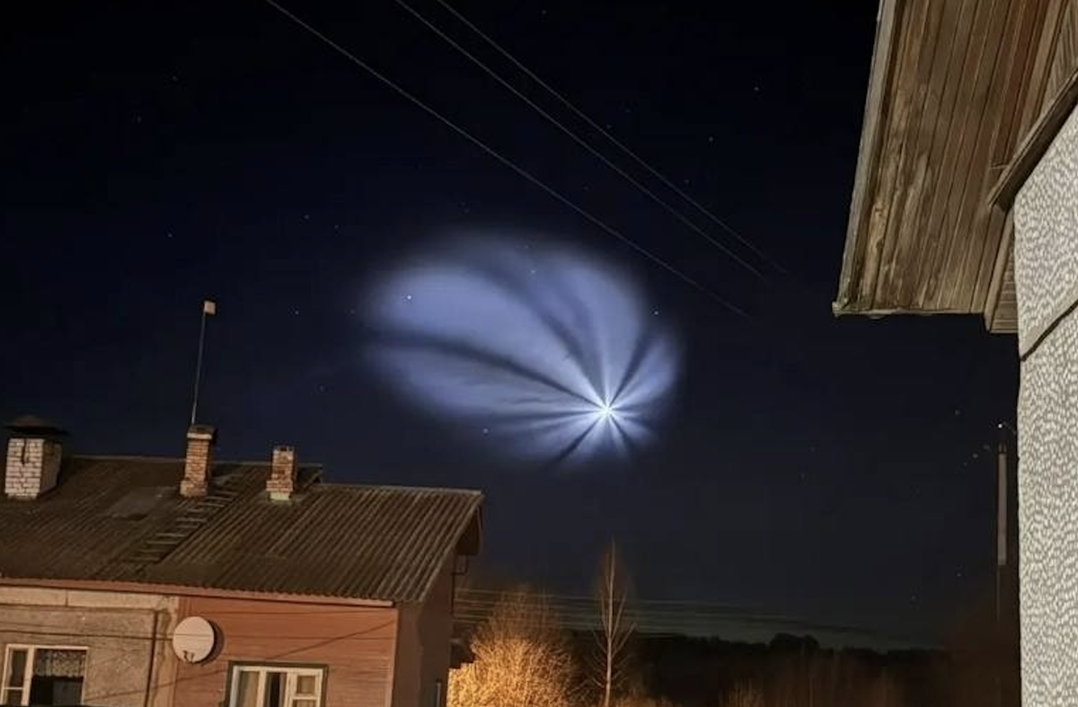    Так выглядит «космическая медуза»