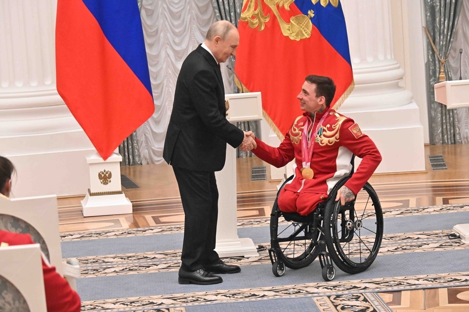    Республика ищет способ выразить признательность спортсмену. Владимир ВЕЛЕНГУРИН