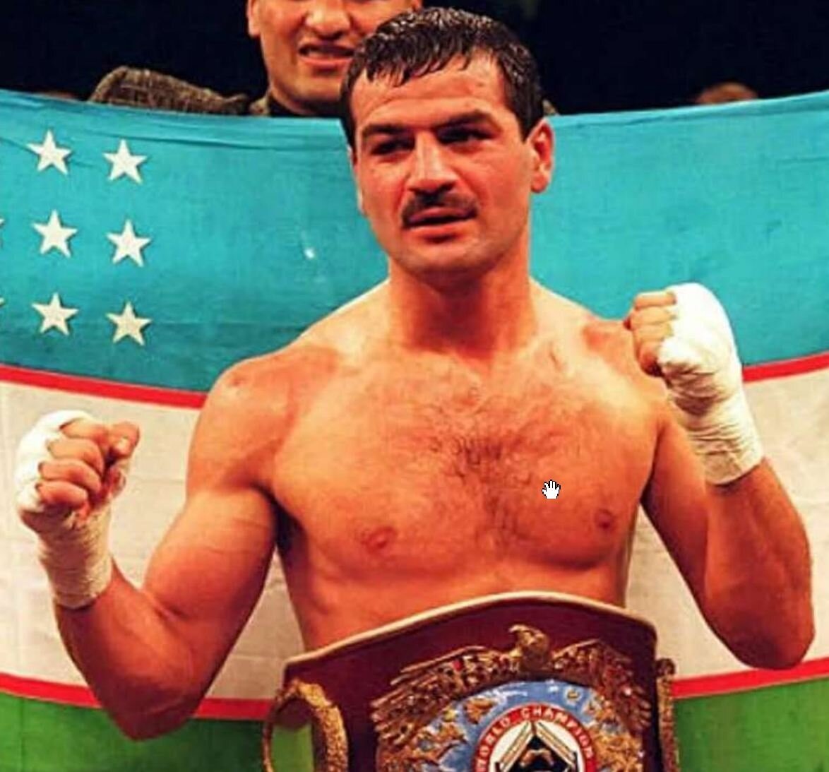    Перед победой над Хулио Гонсалесом Артур Григорян проиграл ему дважды: один раз на Кубе и один раз в Венгрии. Но упорство, верность себе и своим принципам помогли ему одержать победу над кубинцем и стать победителем.