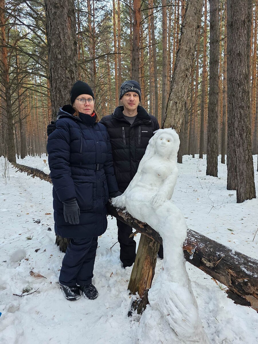 Супруги САВИНЦЕВЫ – Александр и Мария. С ними – Русалка. Фото Александра ШЕСТЕРИКОВА.