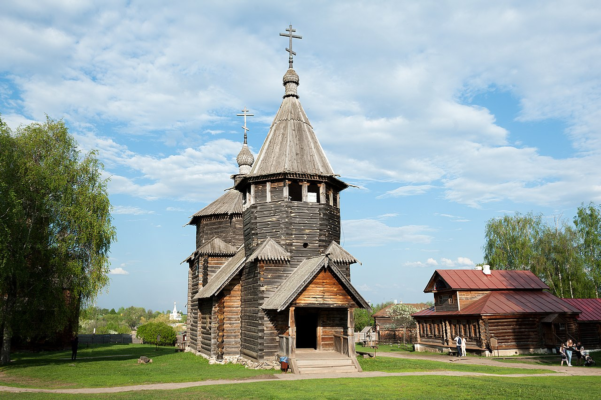 Воскресенская церковь. Источник: wikimedia.org. Автор: Яна Краснопевцева. 