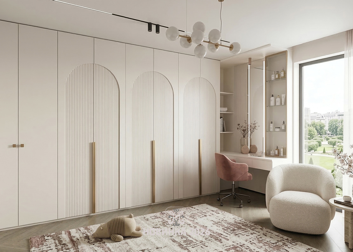 Гостиная до потолка на заказ с рабочим местом