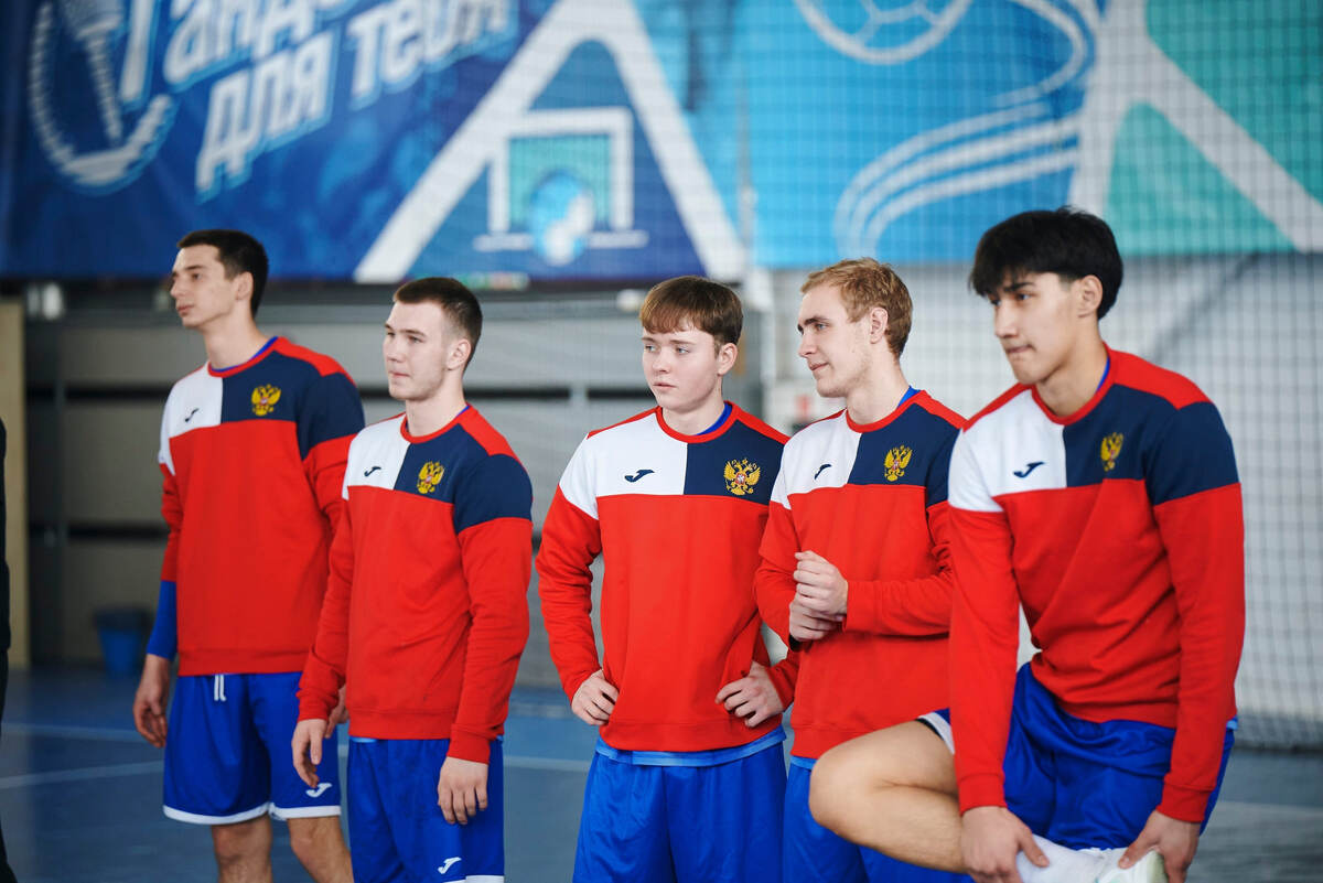    "Просто не узнал команду в этих матчах..."