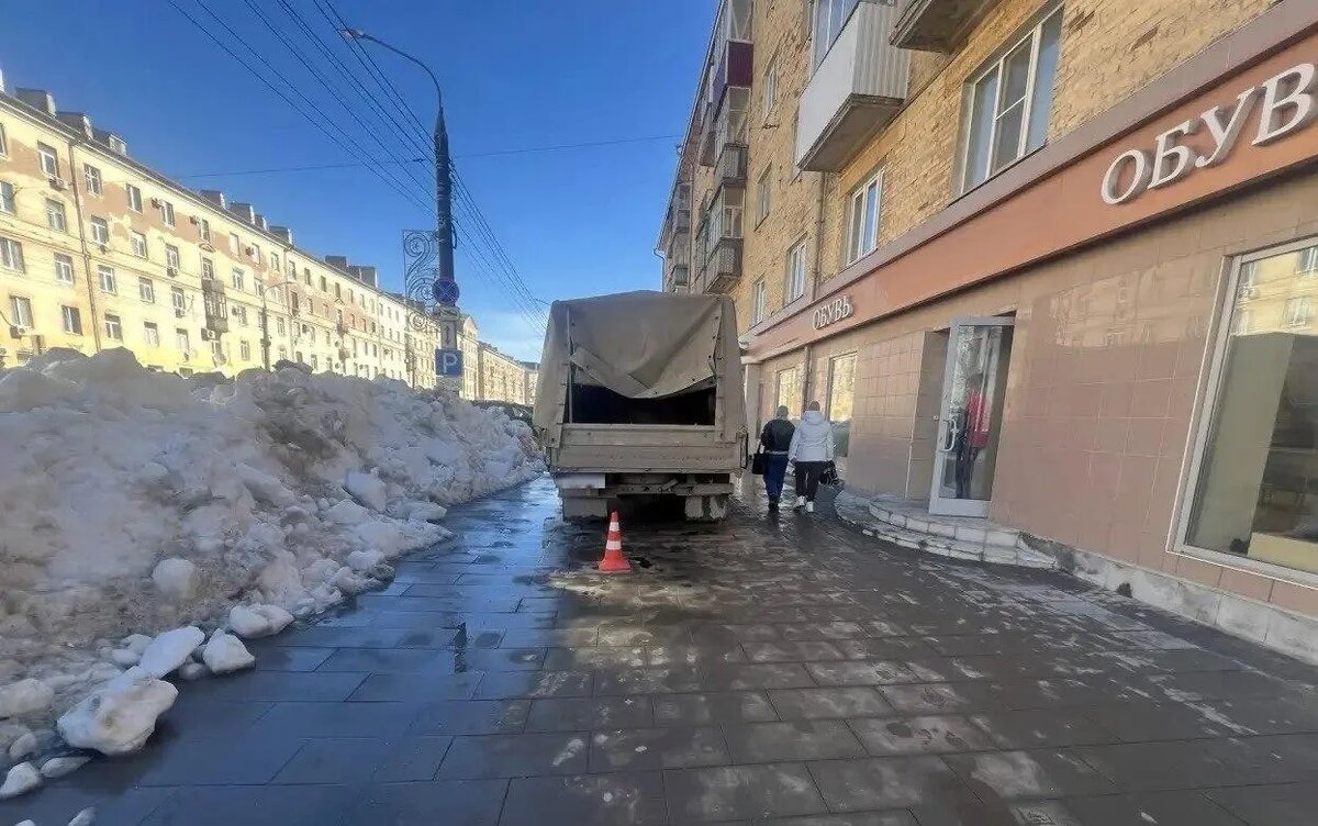    Водитель «Газели» сбил пенсионера на тротуаре в Ижевске