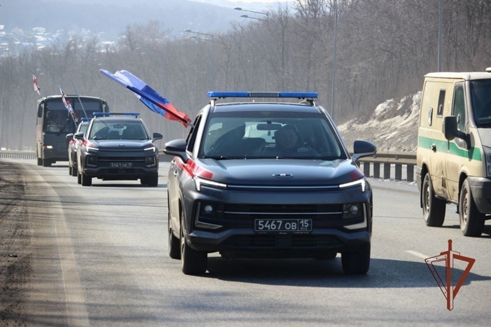    Автопробег стартовал в Самаре и проехал по трем городам региона Фото: Росгвардия Самарской области
