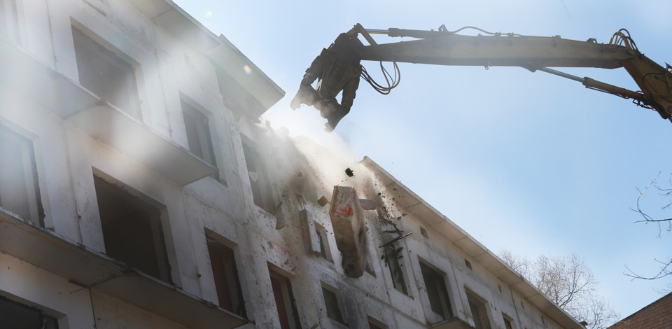     Более 850 старых домов демонтировали в столице по программе реновации