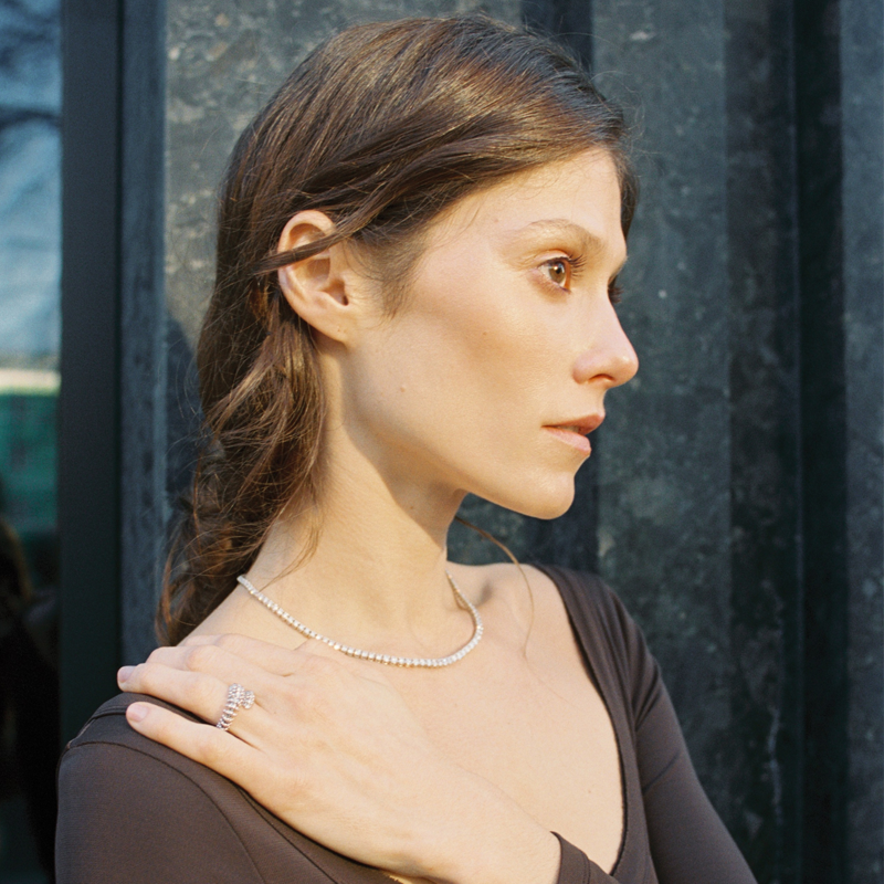 Ирина в колье Mercury Classic и кольце FerriFirenze Bubbles Mini-me