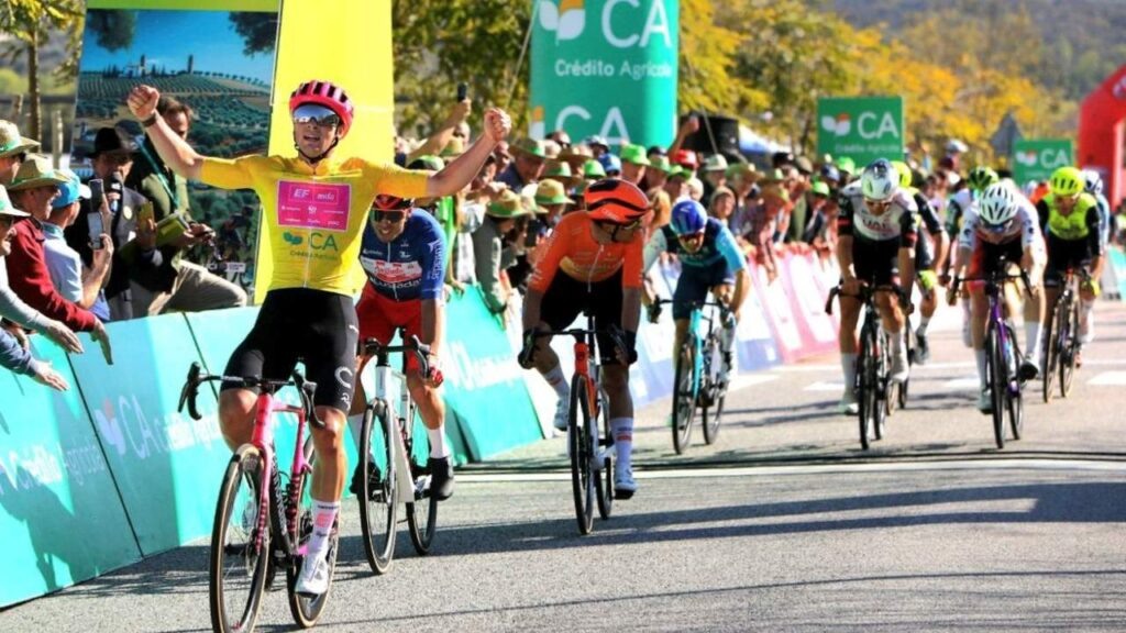 Ноа Хоббс (Noah Hobbs) — выиграл 1 и 3 этапы и общий зачет в 2025 году