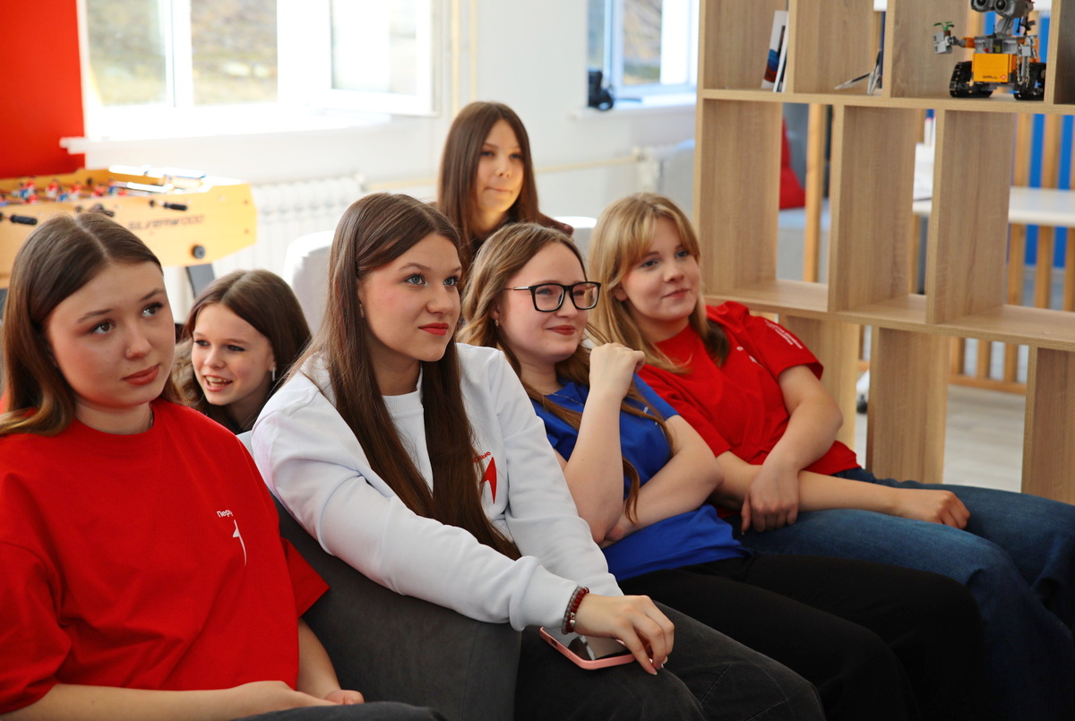    В Петрозаводске открыли обновленный «Дом молодежи»@ Людмила Корвякова, "Столица на Онего"