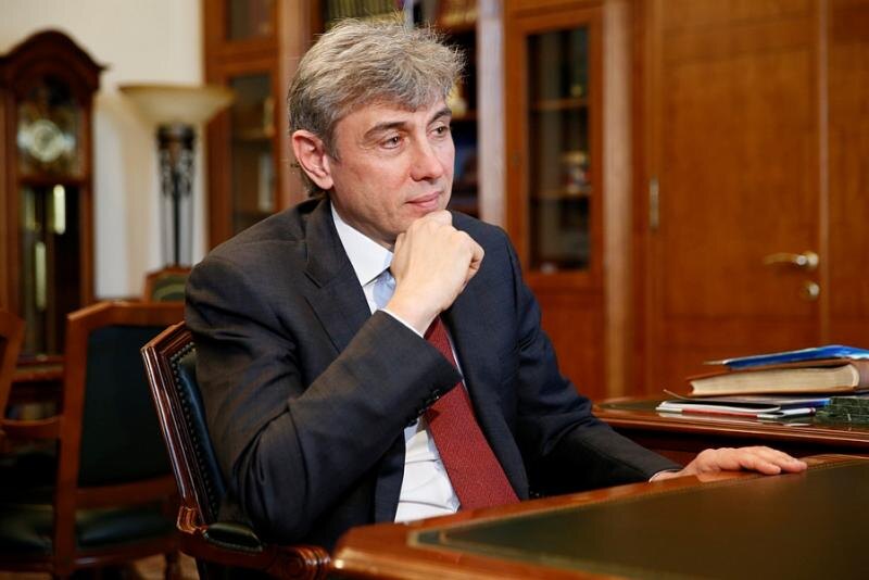 Созидатель, ушедший в тень: личный бренд Сергея Галицкого как синоним качества и любви к малой родине