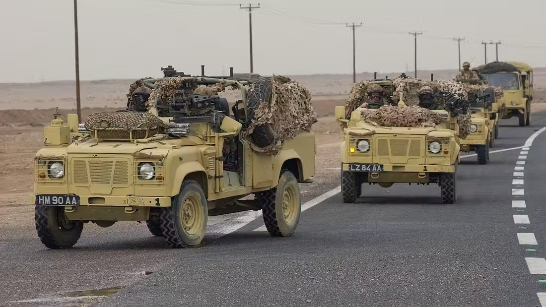 Армейские Land Rover