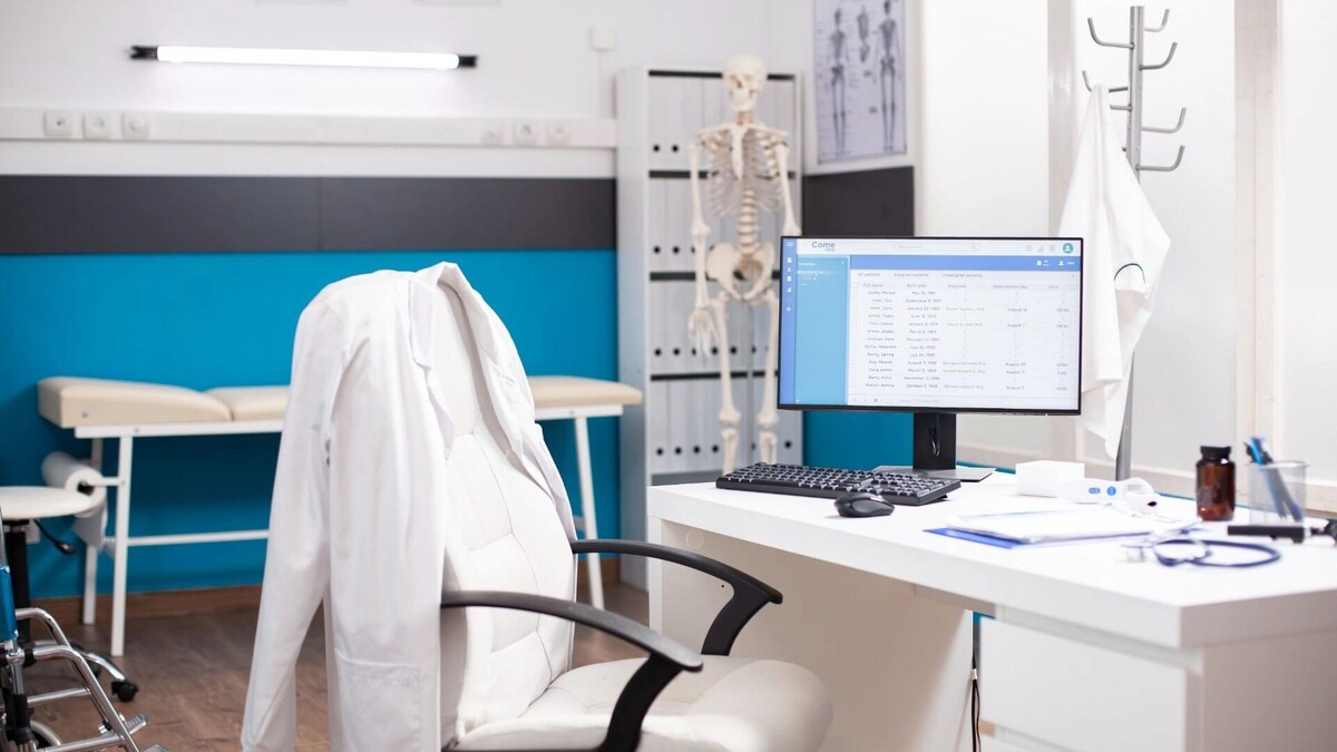    В Минздраве Ростовской области назвали самых высокооплачиваемых главврачей   freepik