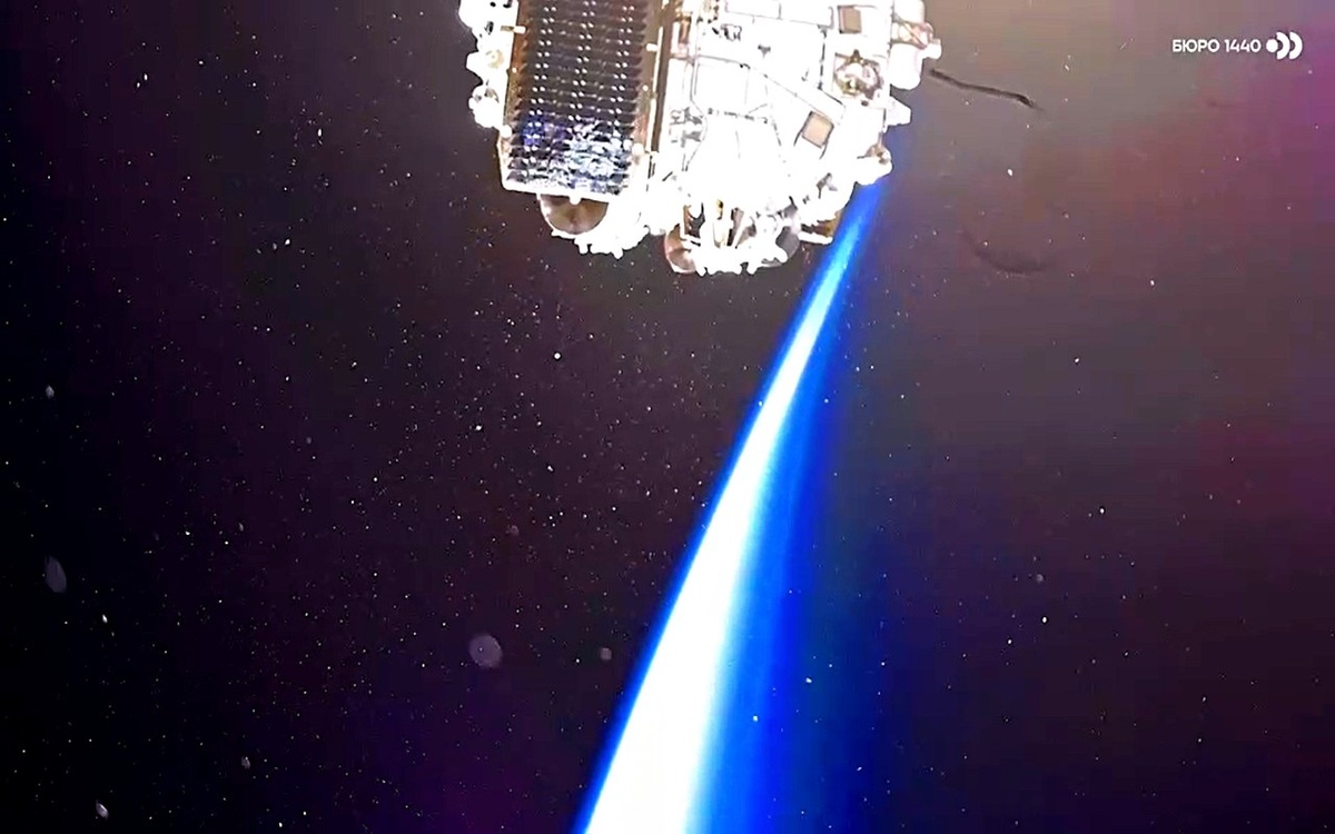    «Бюро 1440» вывело на орбиту первые 16 спутников российского «аналогa Starlink» фото: скриншот видео из телеграм-канала «Бюро 1440»