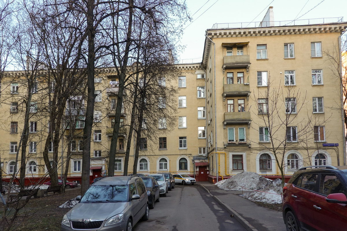 Улица Екатерины Будановой, 12.