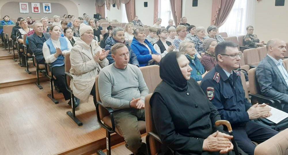 Троельга готовится войти в пилотный проект «Трезвое село». О чём говорили на собрании граждан Троельжанской территории