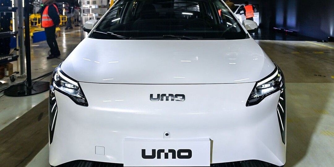 В Санкт-Петербурге представили новый отечественный автомобиль, который смогут купить многие