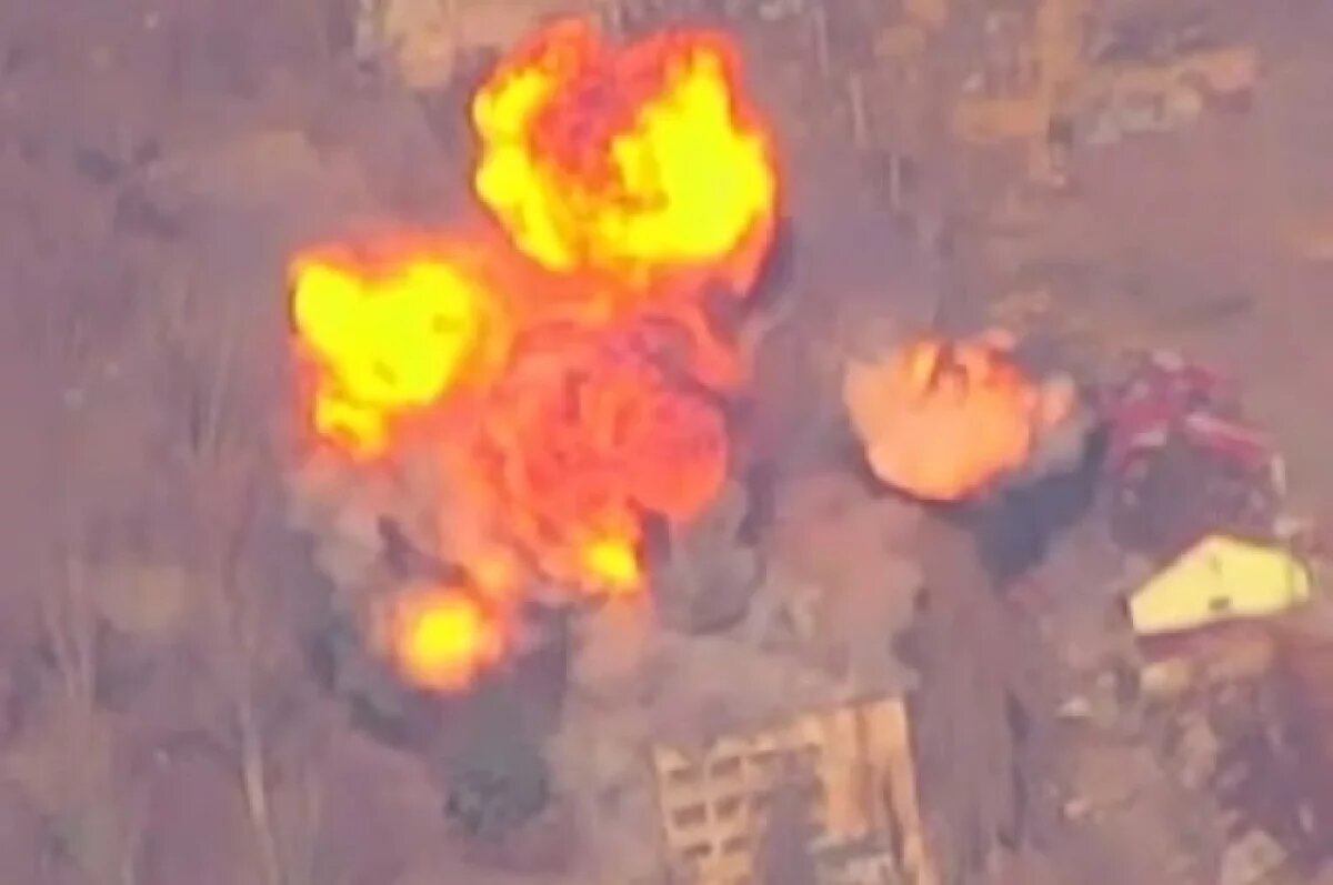    ВС РФ нанесли минувшей ночью и утром массированный удар по военной и критической инфраструктуре Украины.