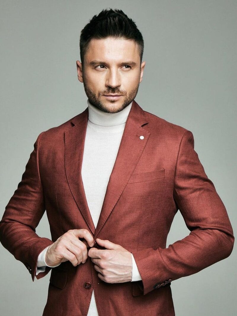    Сергей Лазарев: путь от юного таланта до признанной звезды.