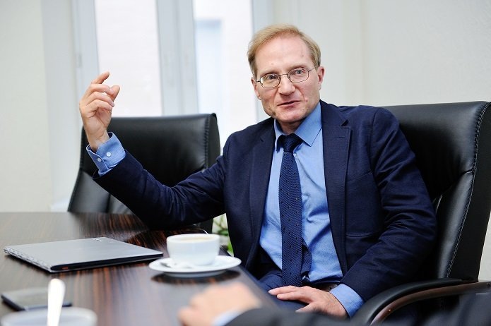 На фото Михаил Дмитриев