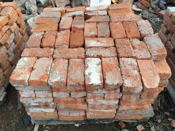 Красный кирпич, бывший в употреблении