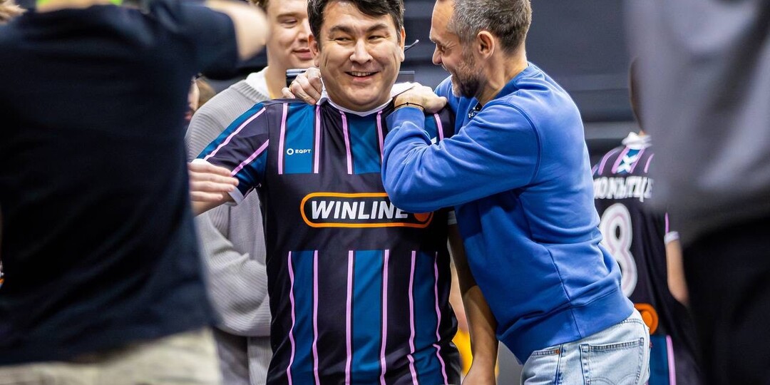 Баста, Плющенко рубятся в футбол. Почему «НаПике» стал новым медийным трендом