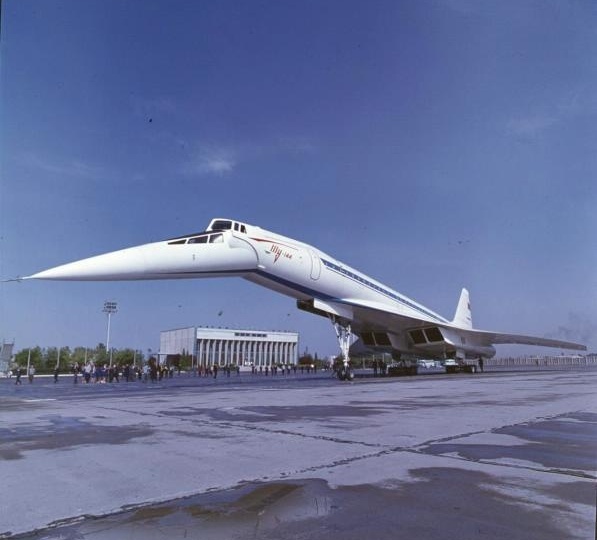 От аэроплана до сверхзвукового самолета: 20 снимков для любителей авиации