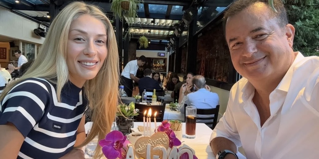 Пришел на свидание с шестью мужиками: как миллиардер Аджун Илыджалы проверял будущую жену