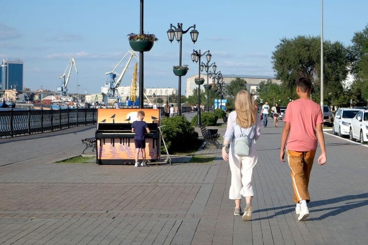 На набережной Волги в Астрахани скоро начнутся проверки