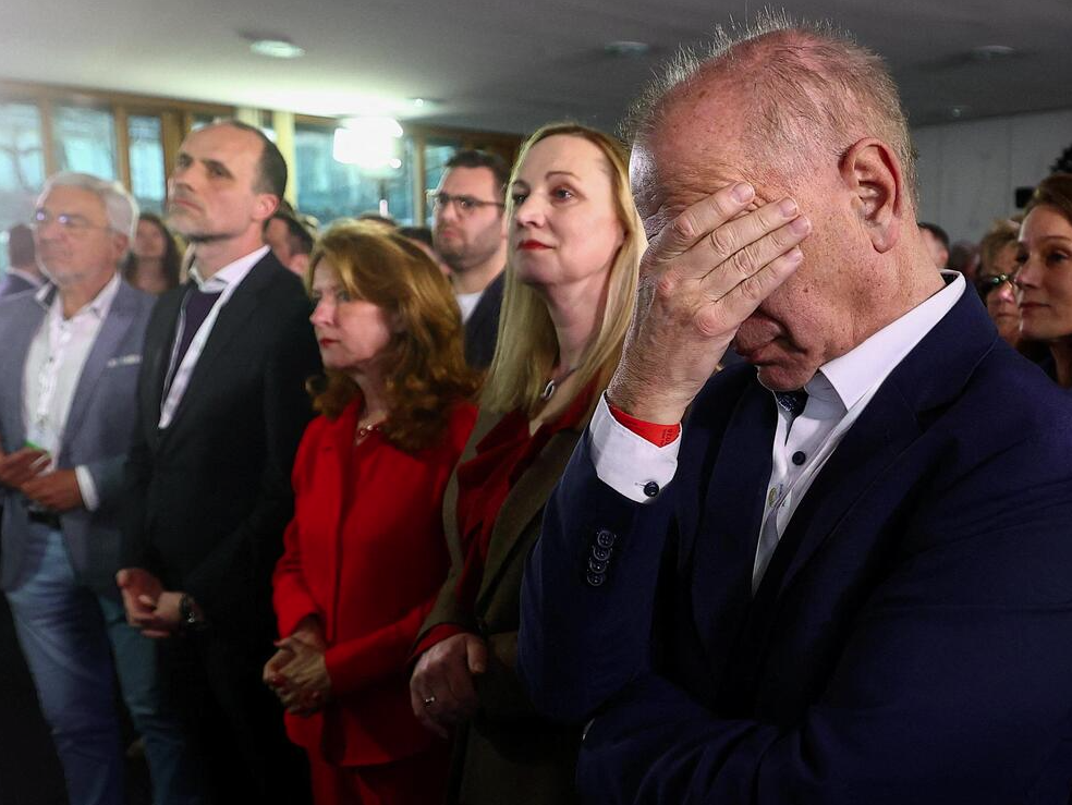 Социал-демократы потеряли кресло премьер-министра в Рейнланд-Пфальце после 35 лет правления, проиграв ХДС и уступив место крайне правой партии «Альтернатива для Германии».