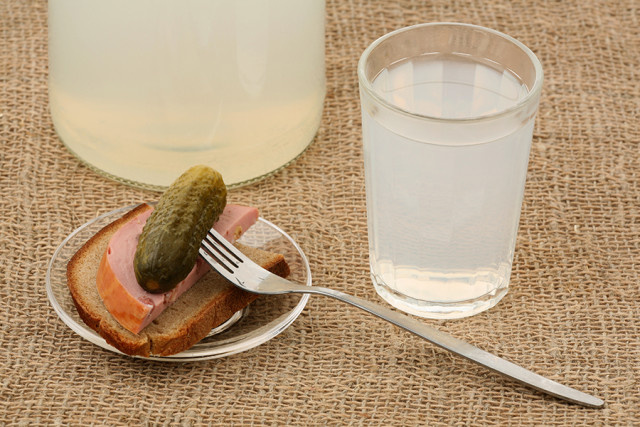 Ъ: крупнейший производитель спирта в РФ переходит на поставки только по предоплате