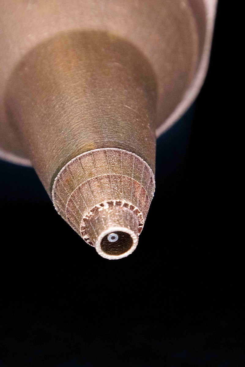 Многоматериальная сварочная головка AconityWIRE с роботом