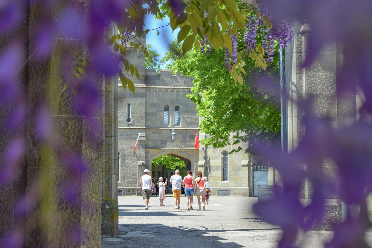 Воронцовский дворец //  Туристический портал Республики Крым, Светлана Мальцева
