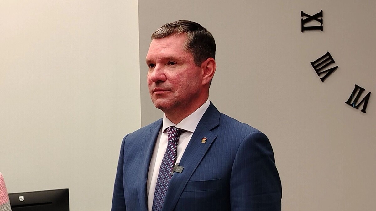    Спикер гордумы Сергей Буяков: депутаты приняли отчет главы Челябинска   Алексей Самаев