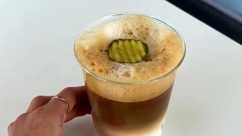 ФОТО: Кадр программы "Как устроен мир", РЕН ТВ