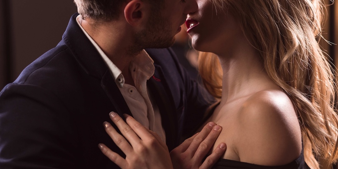 Решили с женой снять усталость и улететь на море, но отблагодарила она не меня, а другого мужчину