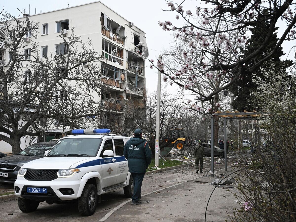    Взрыв в жилом доме в Севастополе | © РИА Новости / Константин Михальчевский