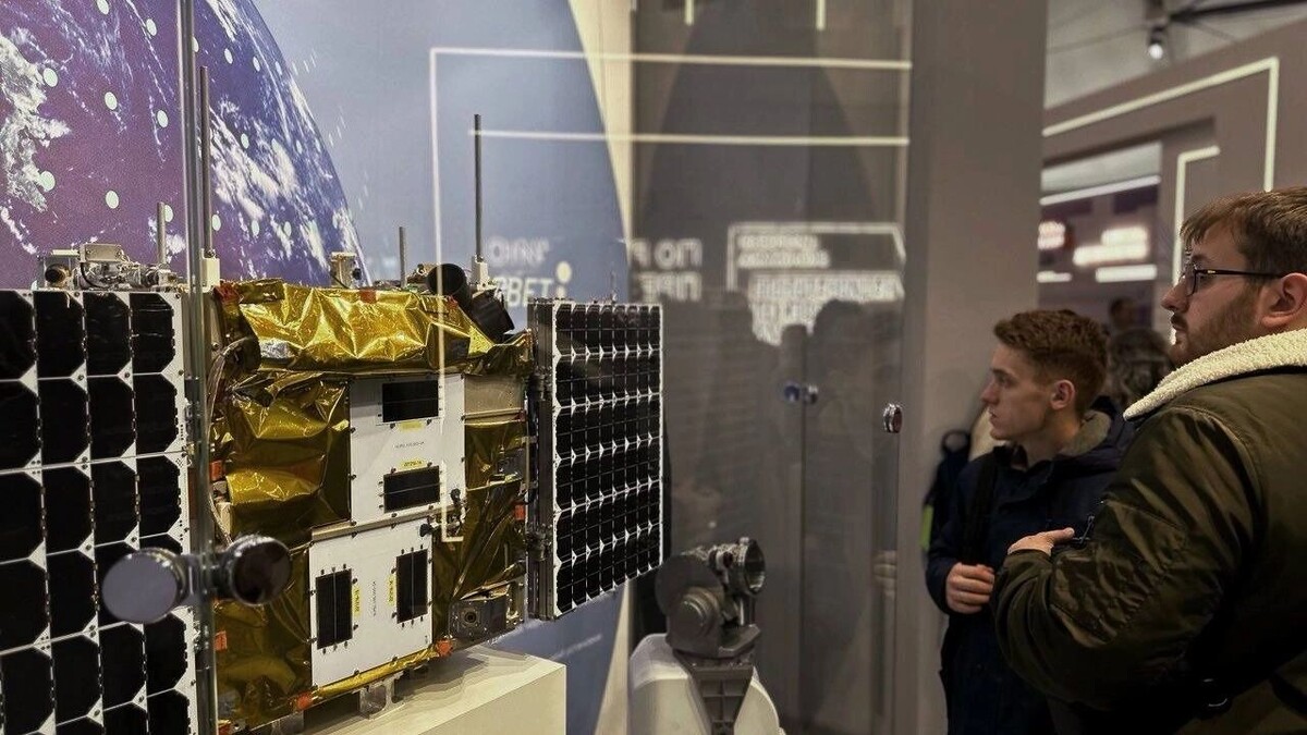    Первая партия серийных спутников «Рассвет-2» выведена на орбиту   Бюро 1440