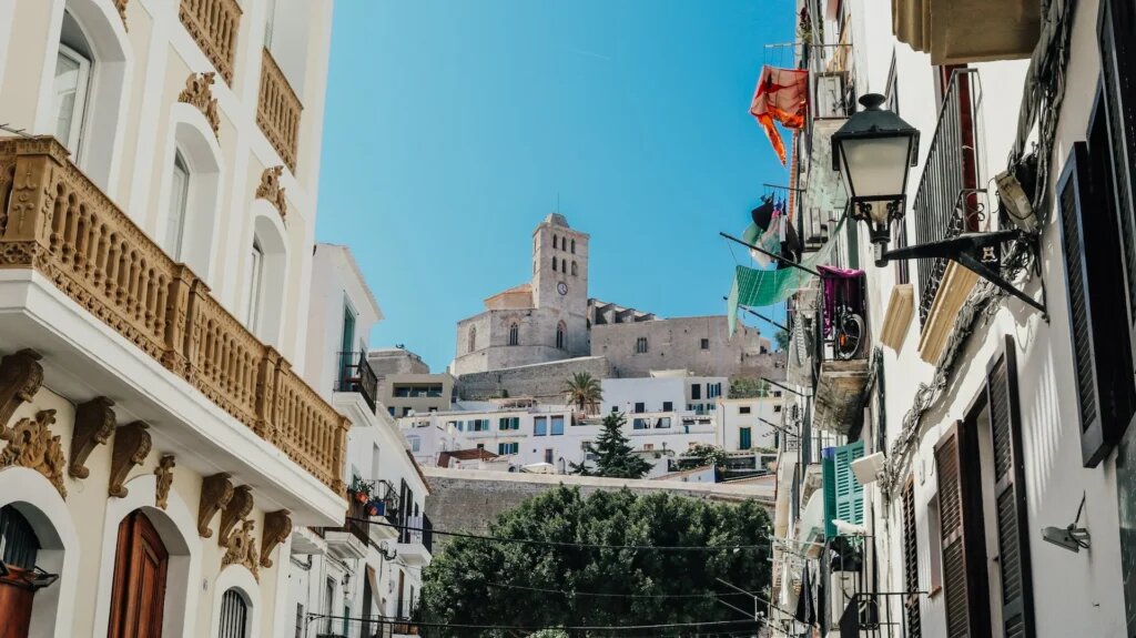 Изображение: Oliver Thomas / Unsplash