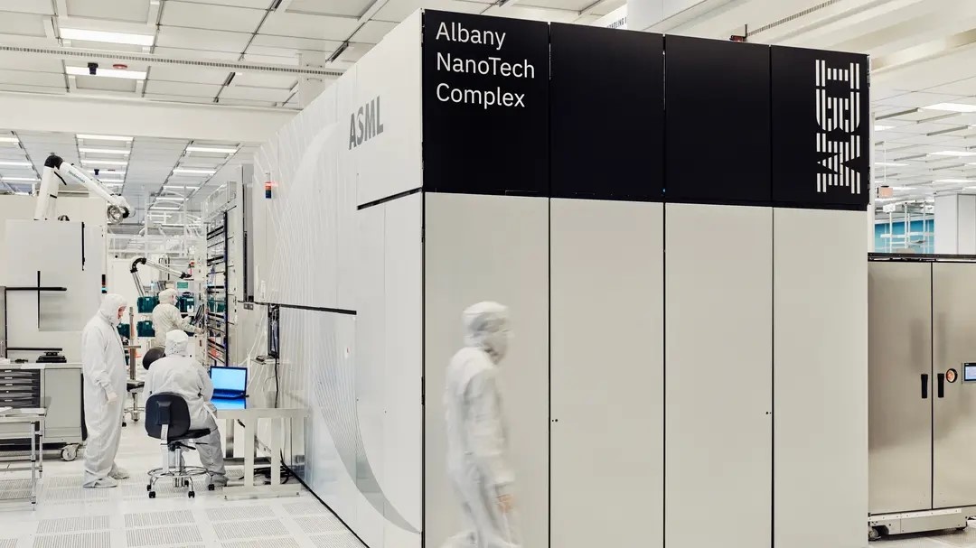 EUV фотолитограф ASML в исследовательском комплексе Albany NanoTech Complex. Изображение: research.ibm.com