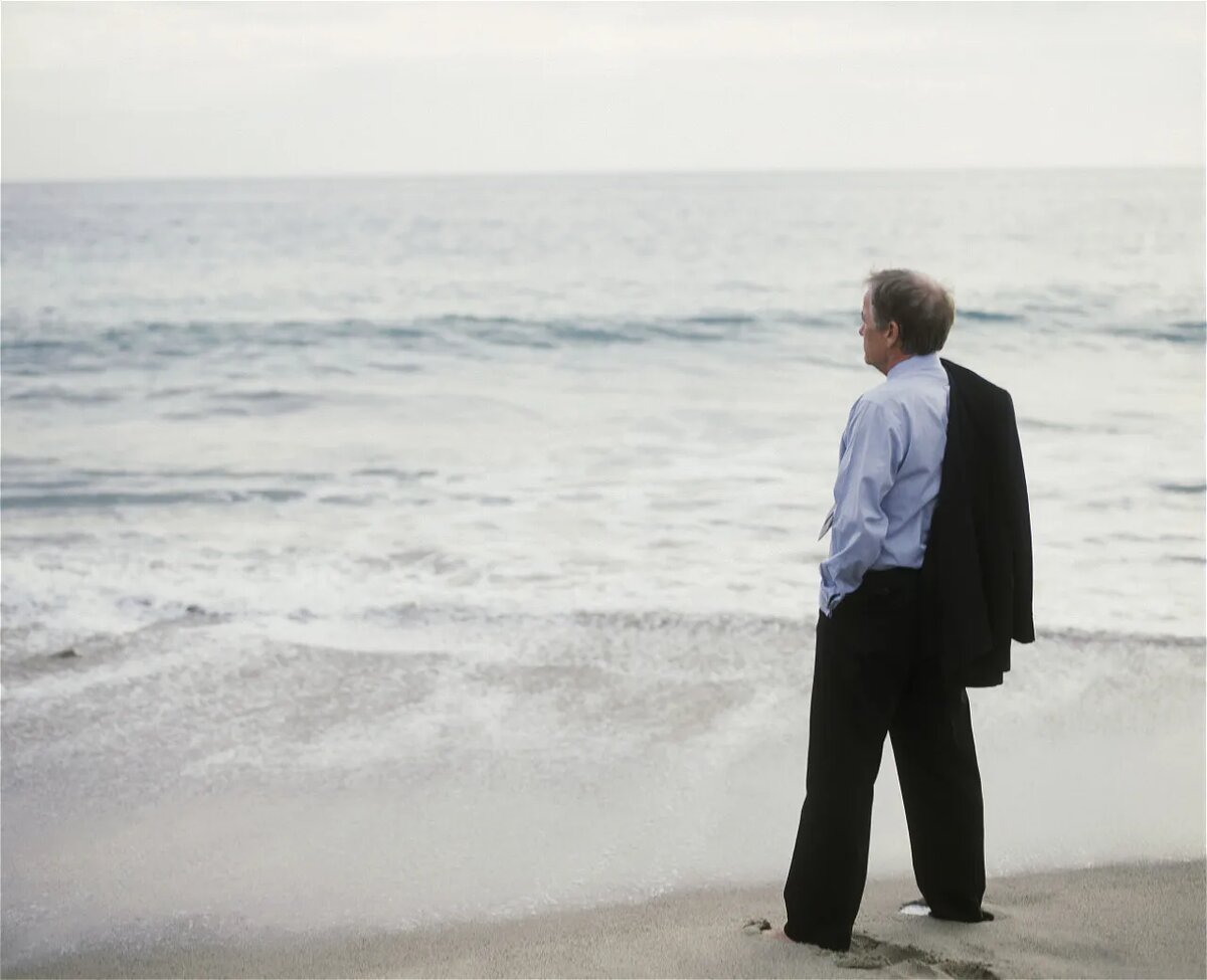    Почему мужчины после 40 все чаще остаются одни: психологи назвали причины, которые сокращают им жизнь